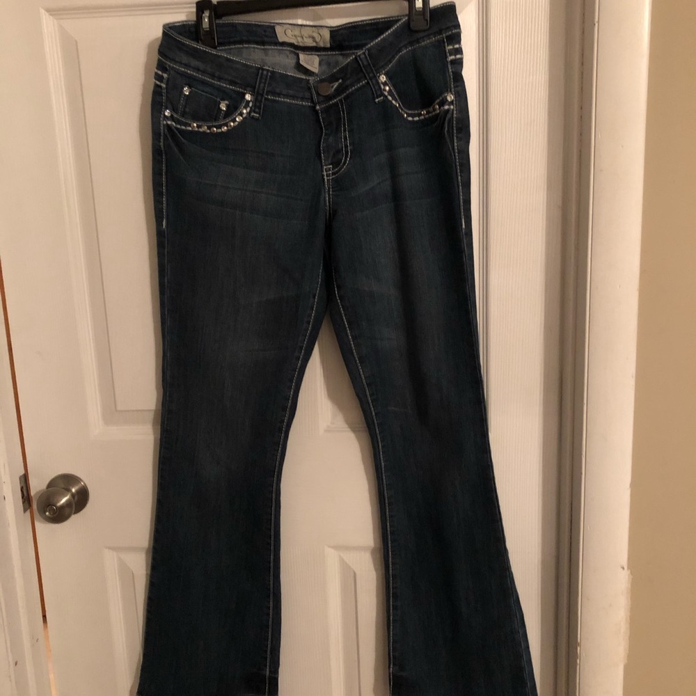 Women’s Jeans.
